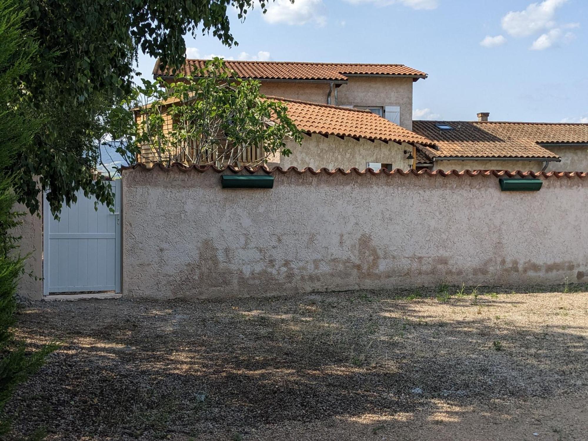 Panda Home Quincie-en-Beaujolais Bagian luar foto
