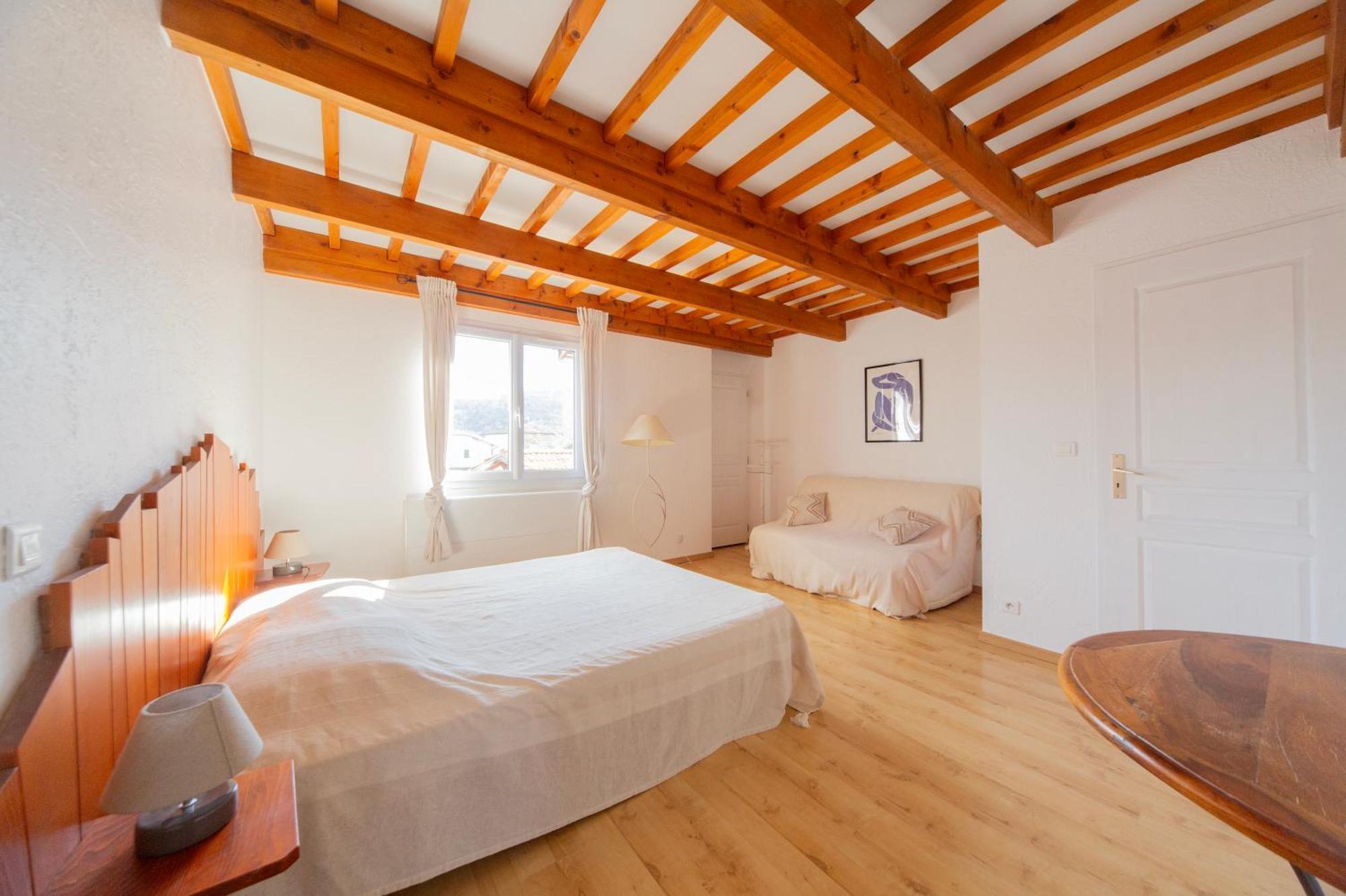 Panda Home Quincie-en-Beaujolais Bagian luar foto